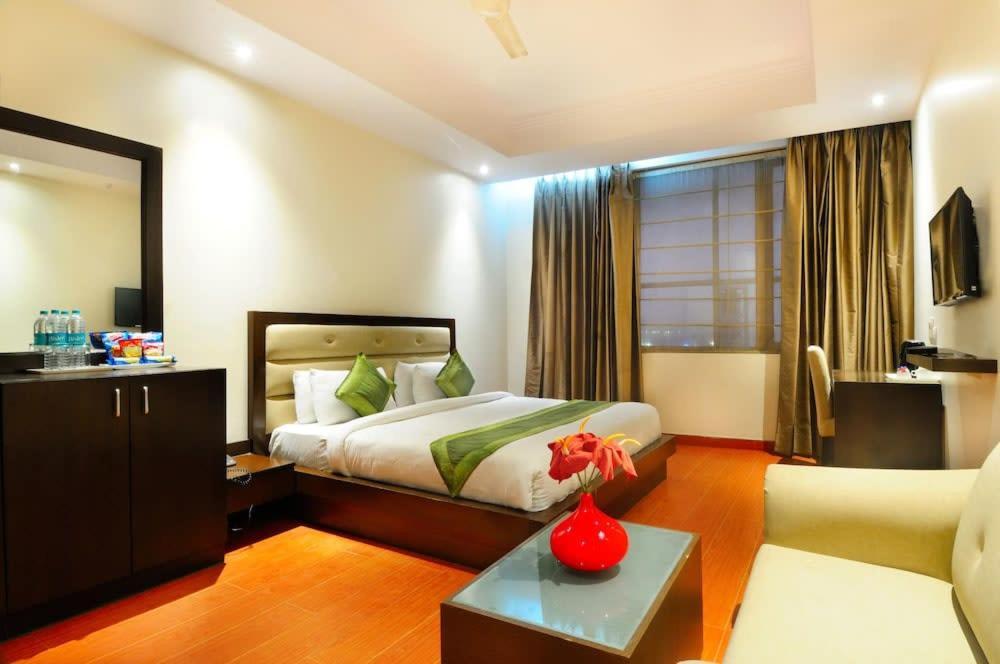 Zenith Hotel - Delhi Airport Új-Delhi Kültér fotó