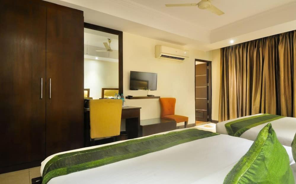 Zenith Hotel - Delhi Airport Új-Delhi Kültér fotó