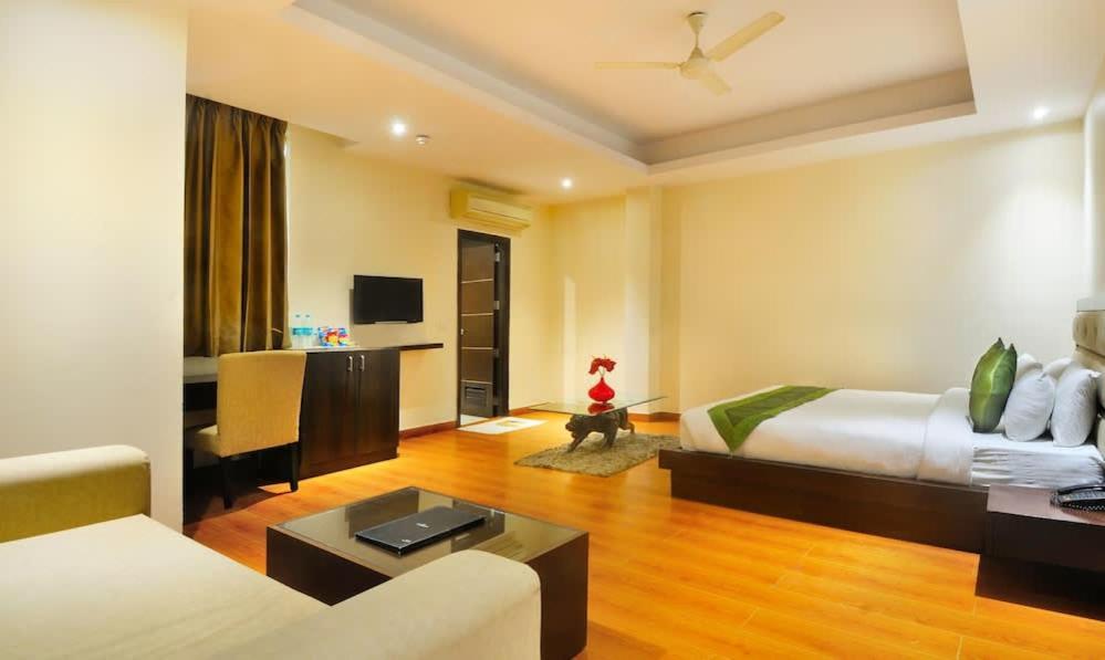 Zenith Hotel - Delhi Airport Új-Delhi Kültér fotó