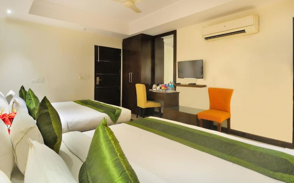 Zenith Hotel - Delhi Airport Új-Delhi Kültér fotó