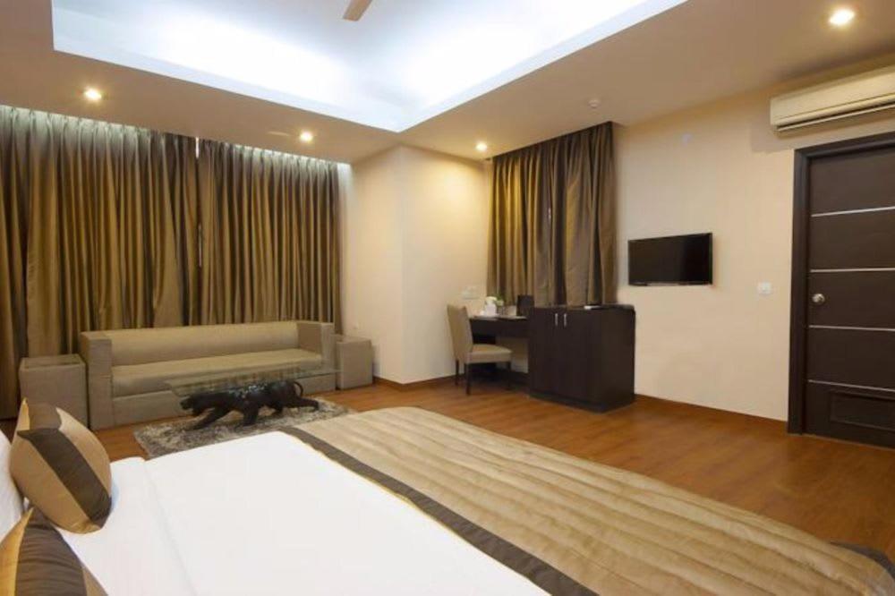 Zenith Hotel - Delhi Airport Új-Delhi Kültér fotó