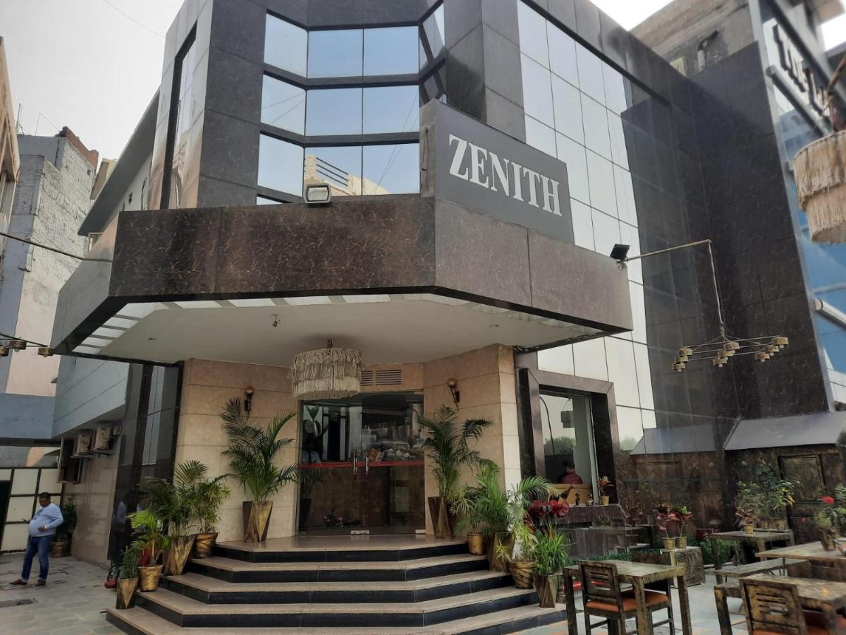 Zenith Hotel - Delhi Airport Új-Delhi Kültér fotó