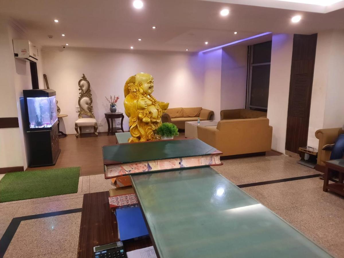 Zenith Hotel - Delhi Airport Új-Delhi Kültér fotó