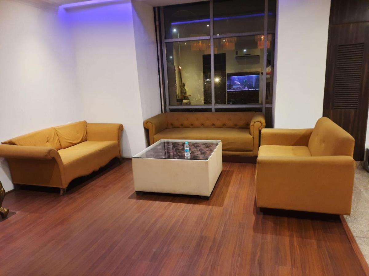 Zenith Hotel - Delhi Airport Új-Delhi Kültér fotó